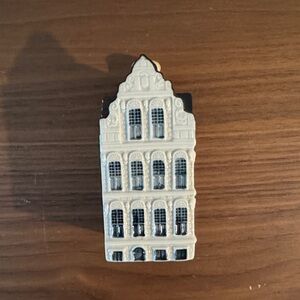 KLM BOLS ceramic house #81